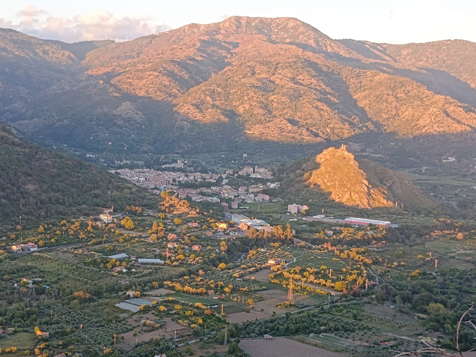Castello Ruffo di Francavilla di Sicilia, fortezza medievale della Valle dell'Alcantara
